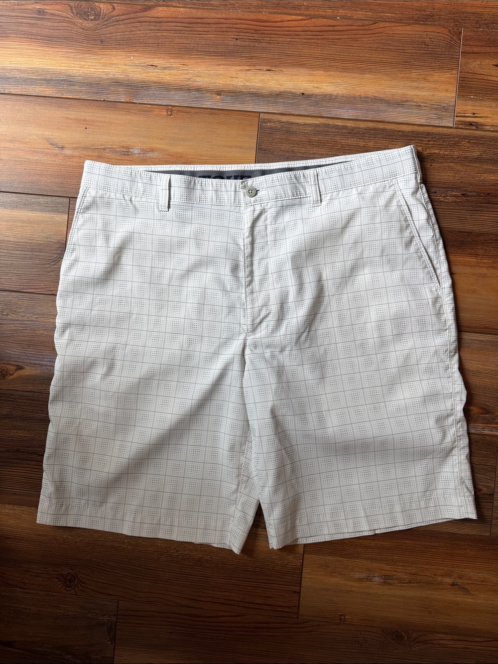 PGA men’s shorts 38